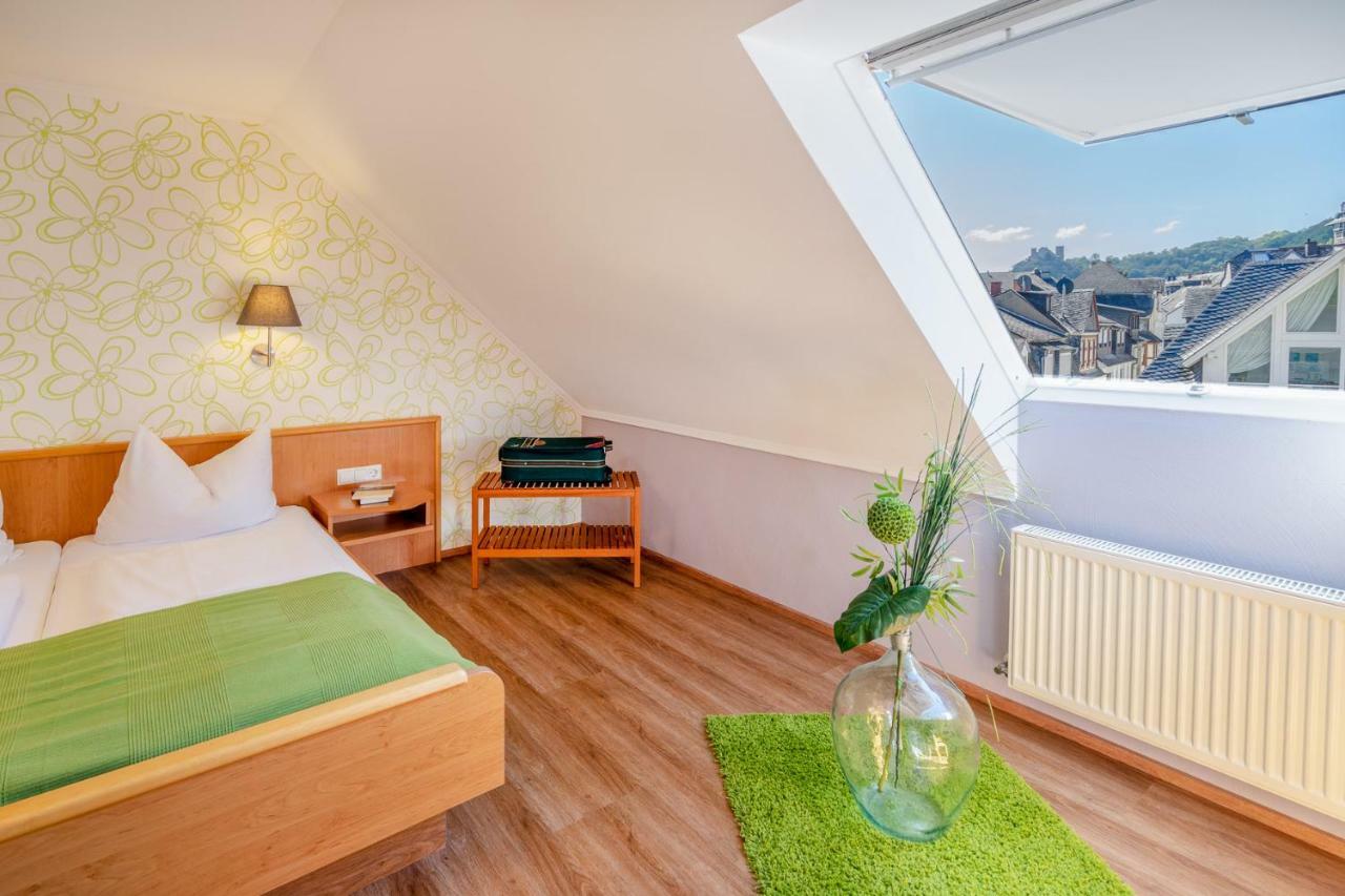 Goldener Pfropfenzieher Oberwesel Bagian luar foto